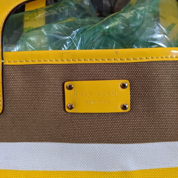 Kate Spade Summer Tote - Picture 8 of 11
